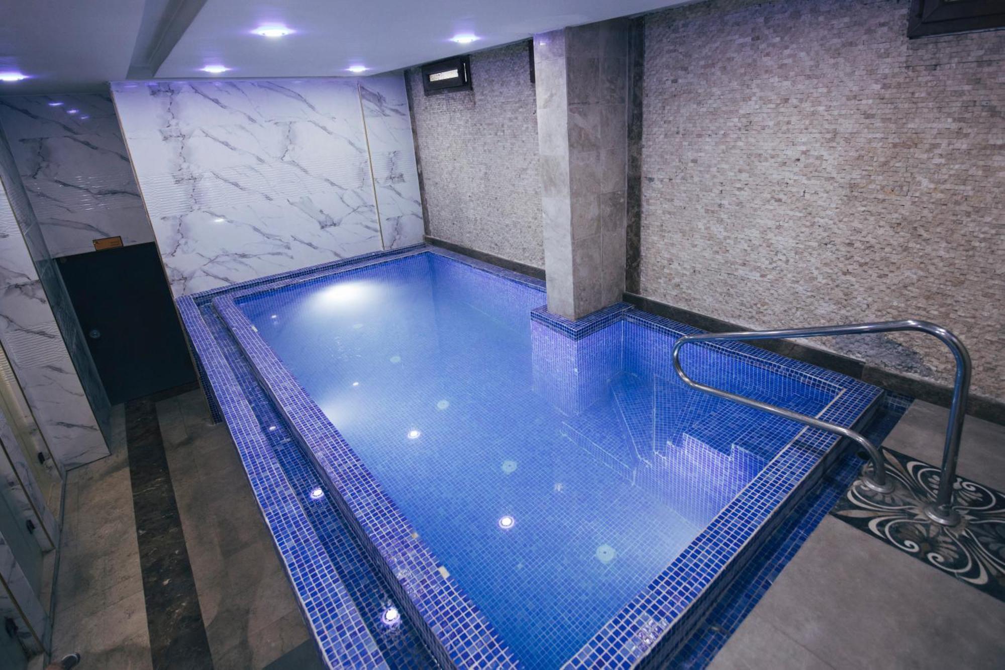 Royal Mersin Otel Екстер'єр фото